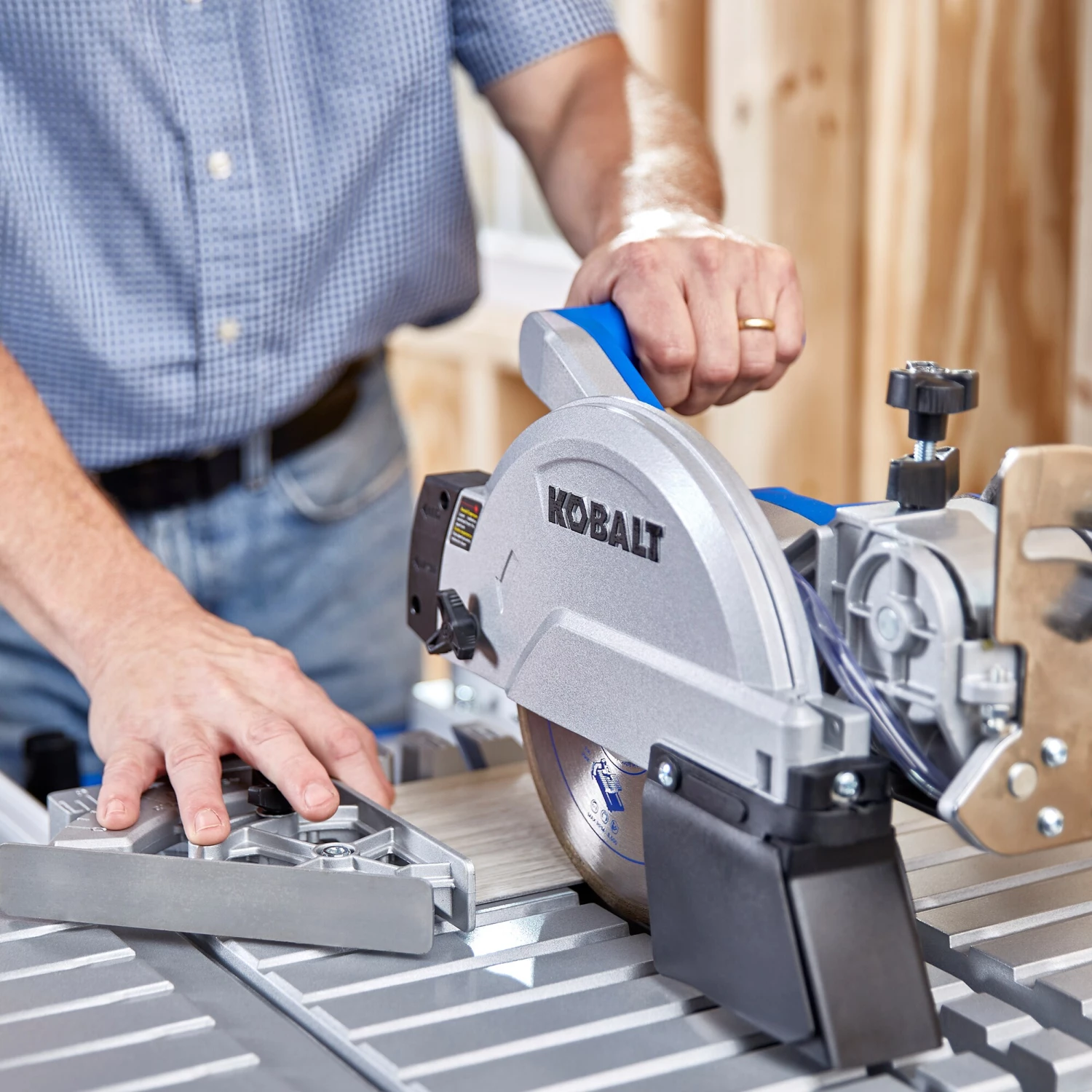 Best reviews of π― Kobalt Tile Saws 7-in 10-Amp Wet Sliding Table Tile Saw with Stand βοΈ 4 Best reviews of π― Kobalt Tile Saws 7-in 10-Amp Wet Sliding Table Tile Saw with Stand βοΈ - Image 4