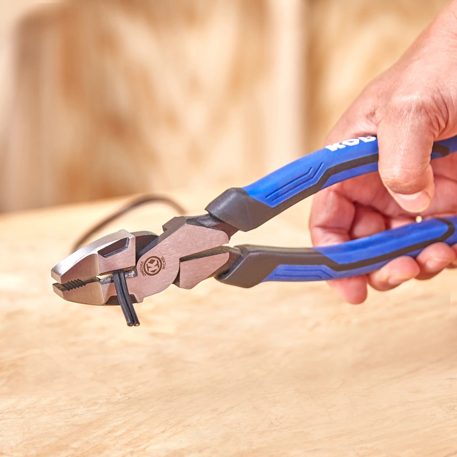 Outlet π Kobalt 9-in Linesman Pliers with Wire Cutter π 4 Outlet π Kobalt 9-in Linesman Pliers with Wire Cutter π - Image 4