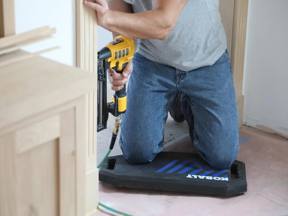 Best Pirce π Kobalt Kneeling Pads Black 23.5-in x 11.5-in Foam Kneeling Pad π 4 Best Pirce π Kobalt Kneeling Pads Black 23.5-in x 11.5-in Foam Kneeling Pad π - Image 4