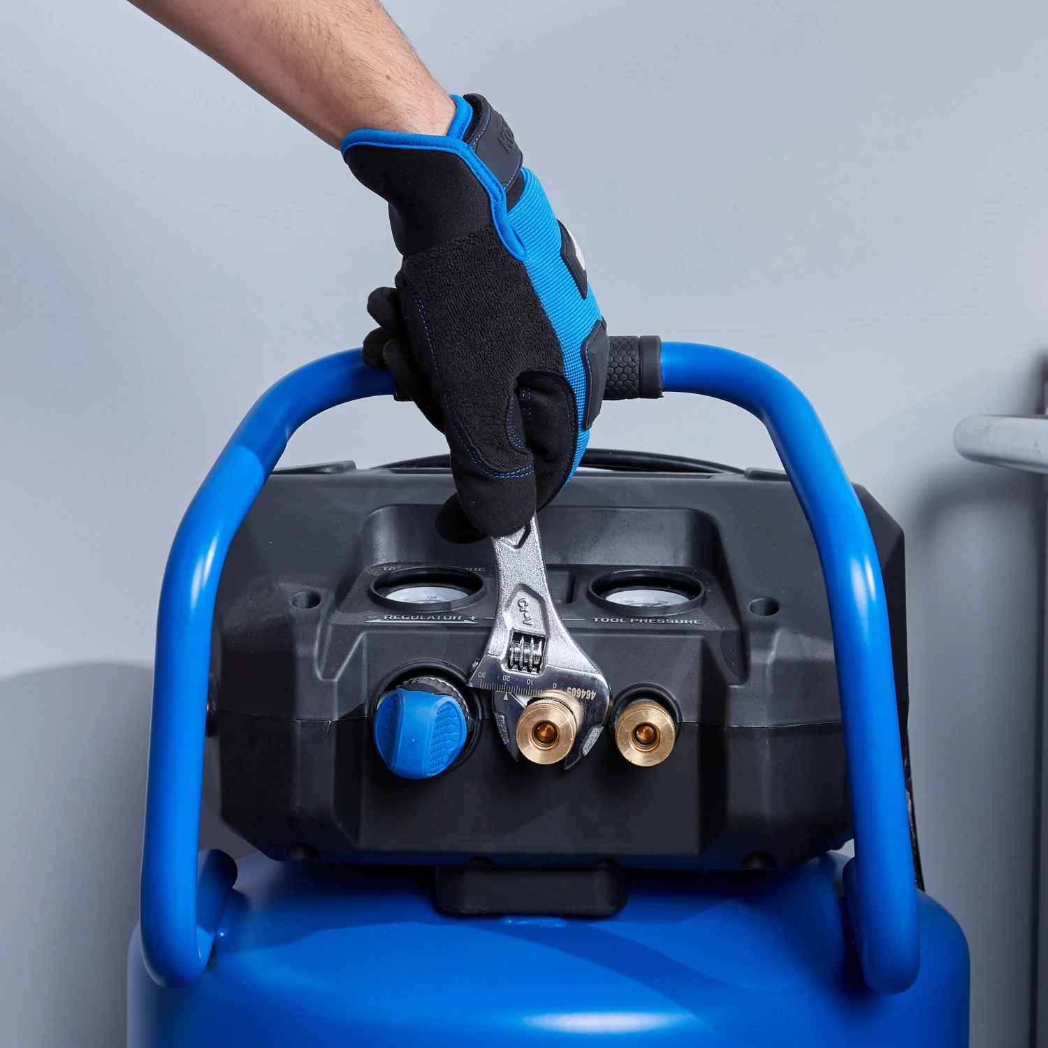 Outlet π Kobalt Household Tool Sets 10-Piece Household Tool Set π― 5 Outlet π Kobalt Household Tool Sets 10-Piece Household Tool Set π― - Image 5